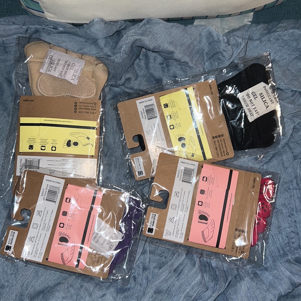 Toe Socks - Picture 3 of 5